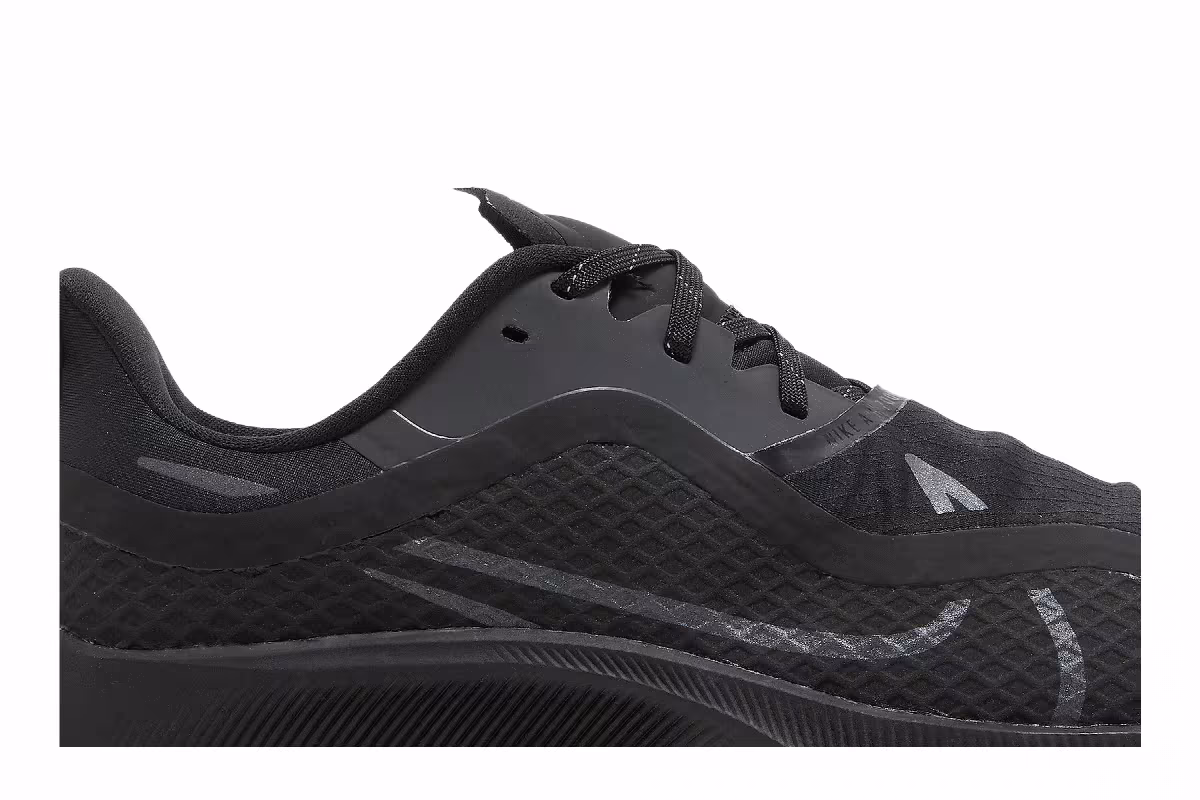 Nike Women's Air Zoom Pegasus 37 Shield Black Anthracite, view 3