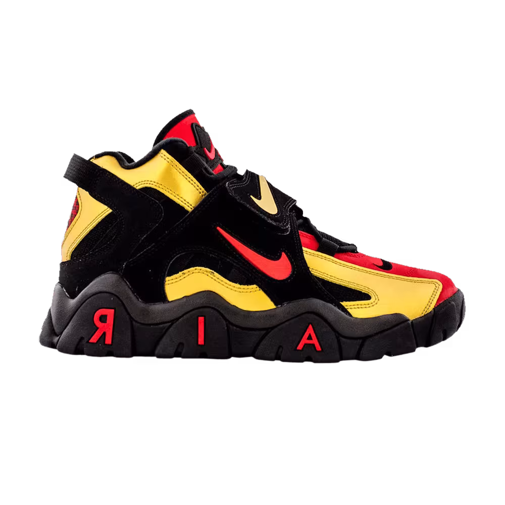 Nike Air Barrage Mid Metallic Gold