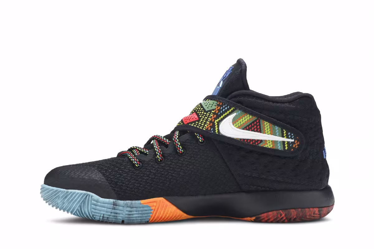 Nike Kyrie 2 GS BHM, view 4