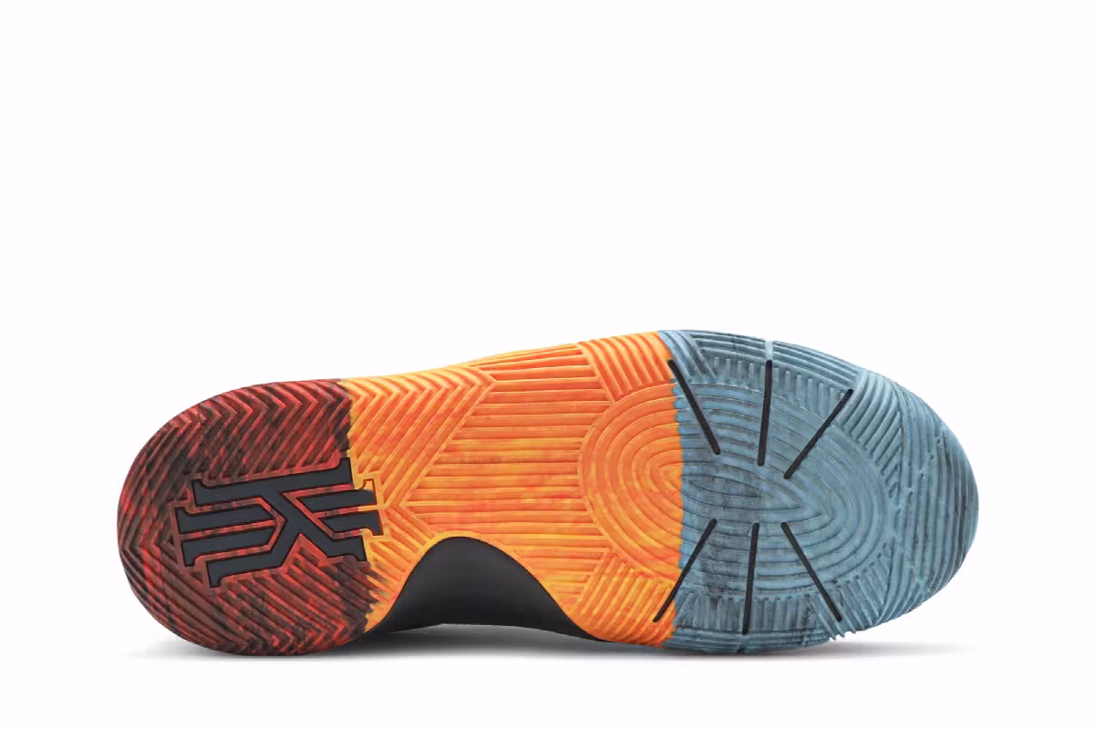 Nike Kyrie 2 GS BHM, view 5