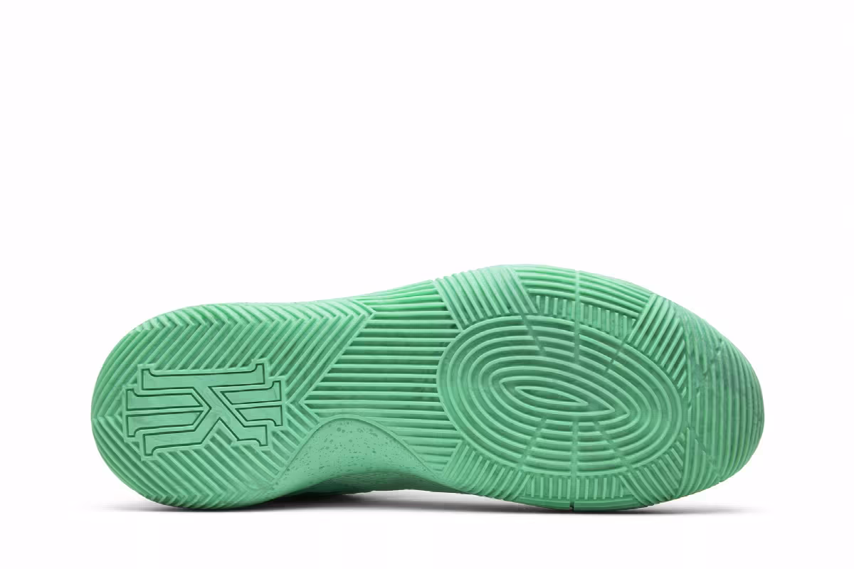 Nike Kyrie 2 EP What The, view 5