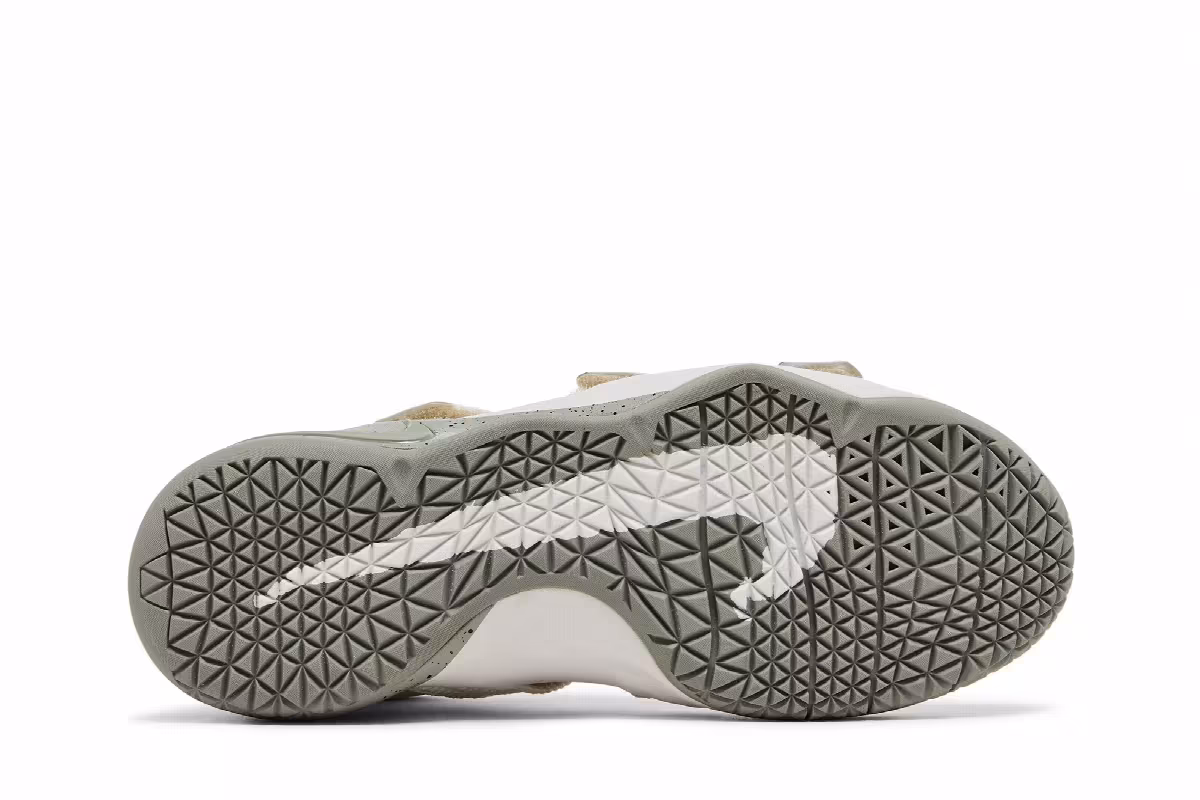 Nike Lebron Soldier 11 GS, view 5