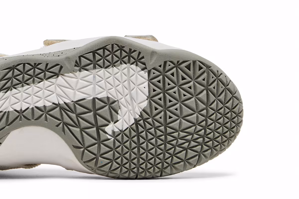 Nike Lebron Soldier 11 GS, view 6