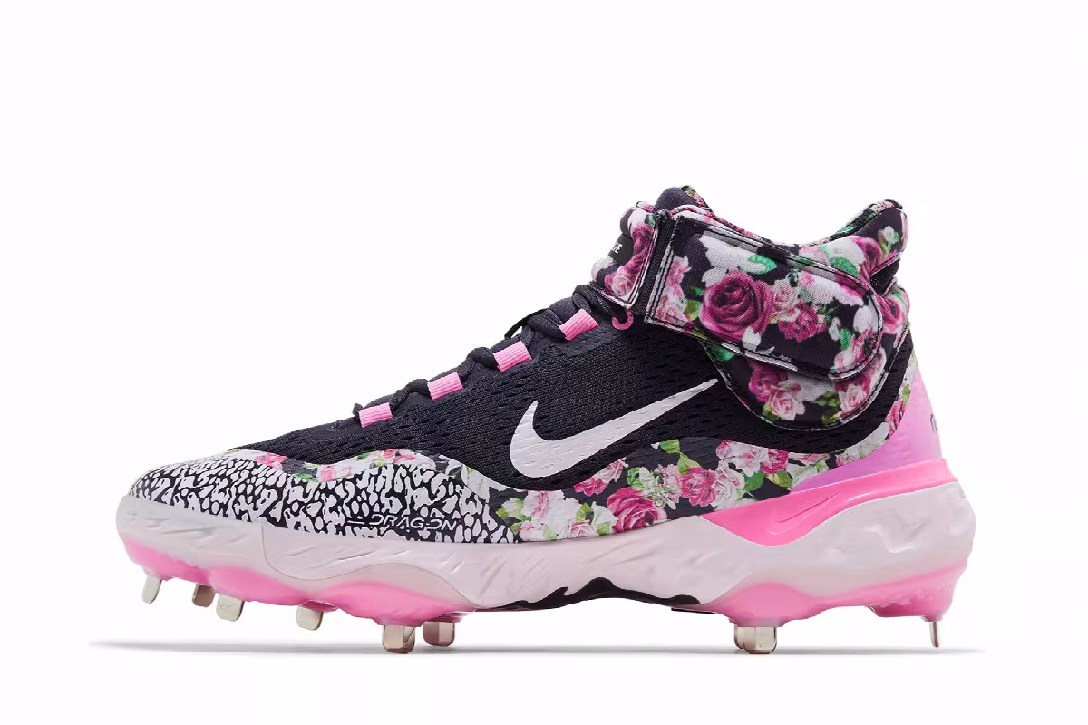 Nike Alpha Huarache Elite 4 Mid Mother's Day, view 4