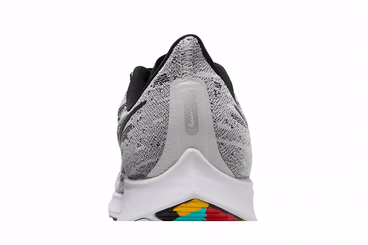 Nike Air Zoom Pegasus 36 White Hyper Grape, view 8