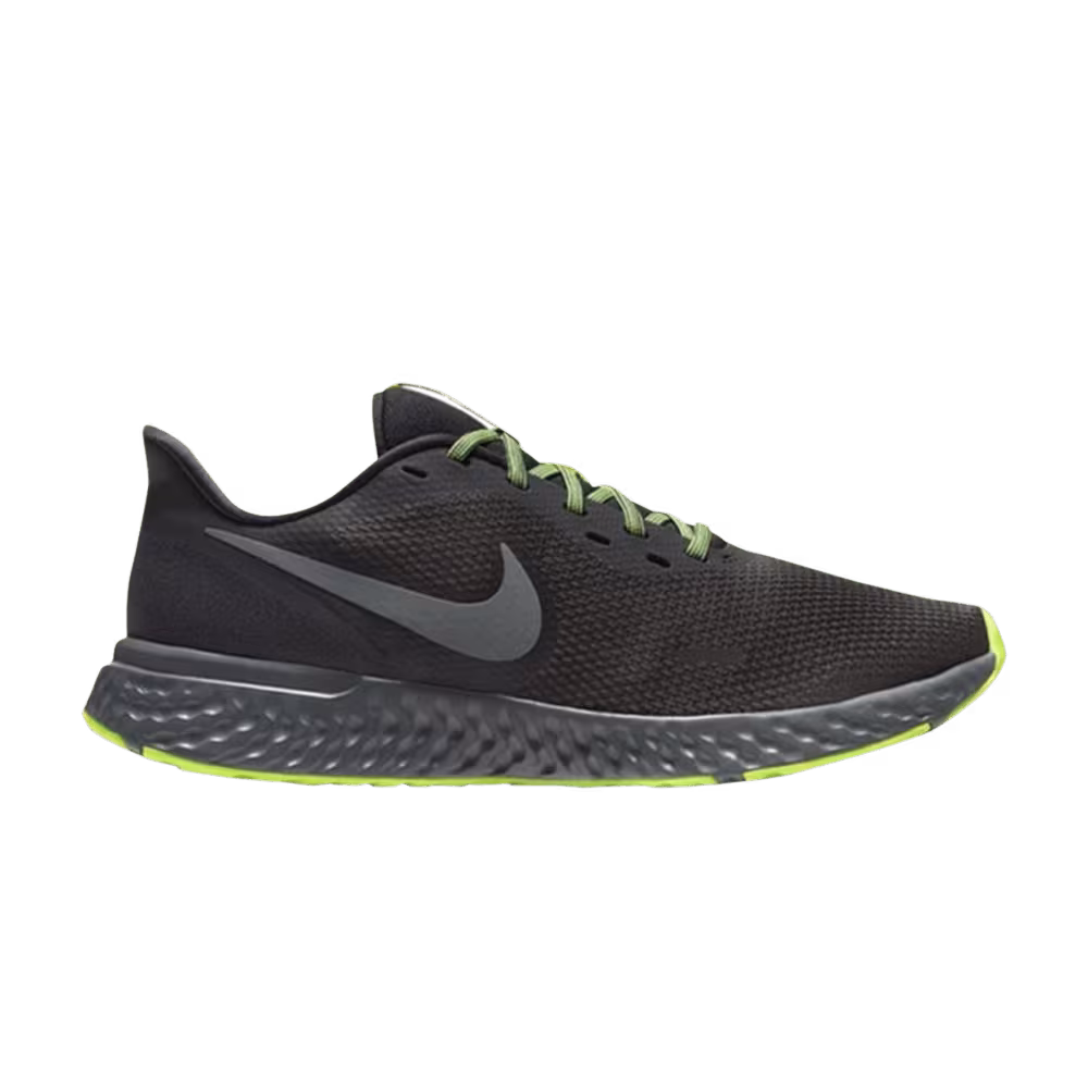 Nike Revolution 5 Black Volt