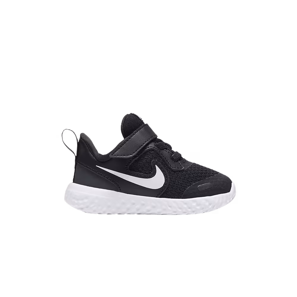 Nike Revolution 5 TD Black