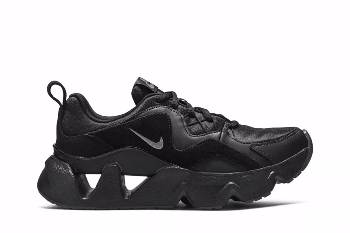 Nike Women's RYZ 365 Black Metallic Grey, view 2