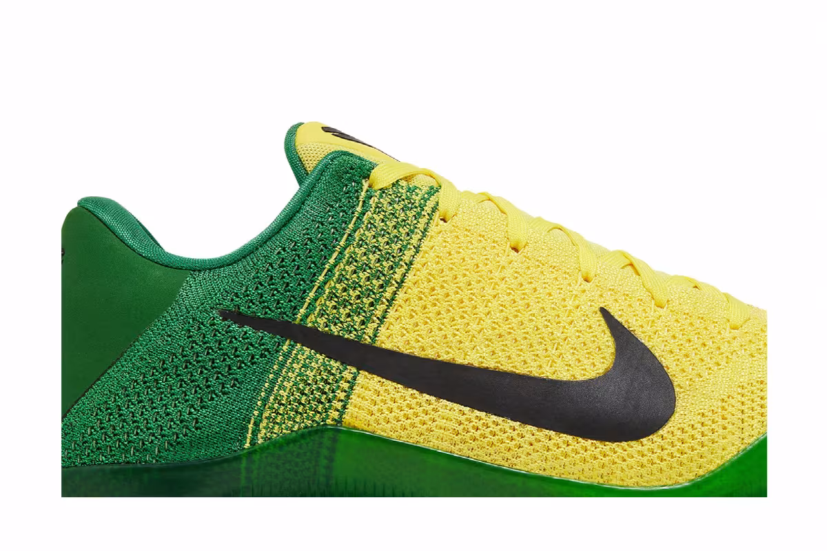 Nike Kobe 11 Elite Low Oregon, view 3