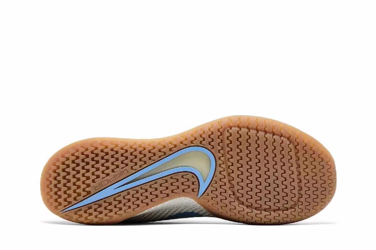 NikeCourt Air Zoom Vapor 11 HC White Light Blue Gum, view 5