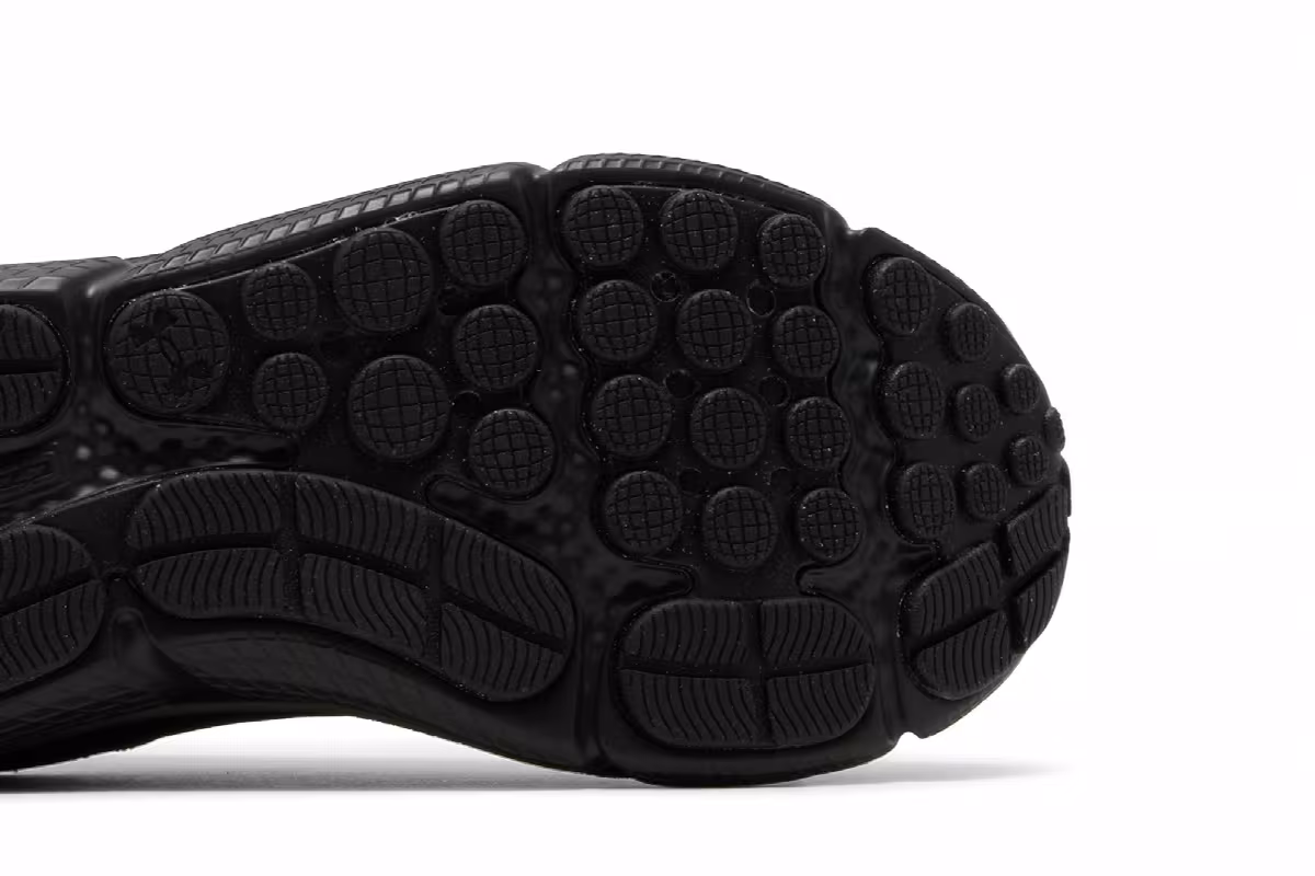 Under Armour Women's Charged Assert 10 Triple Black, view 6