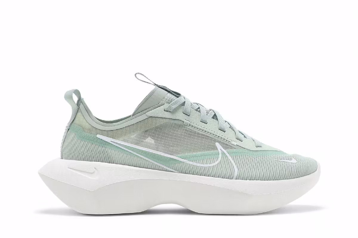 Nike Women's Vista Lite Pistachio Frost, view 2