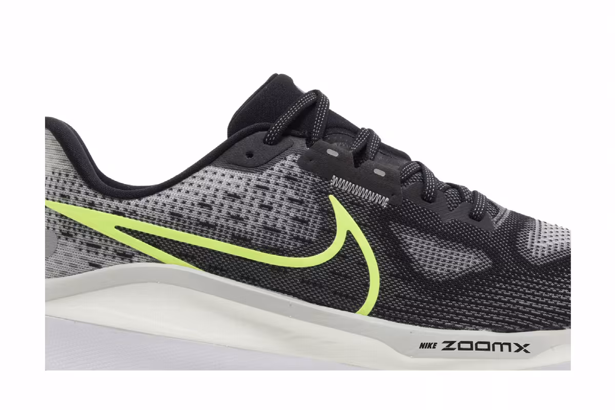 Nike Vomero 17 Black Volt, view 3
