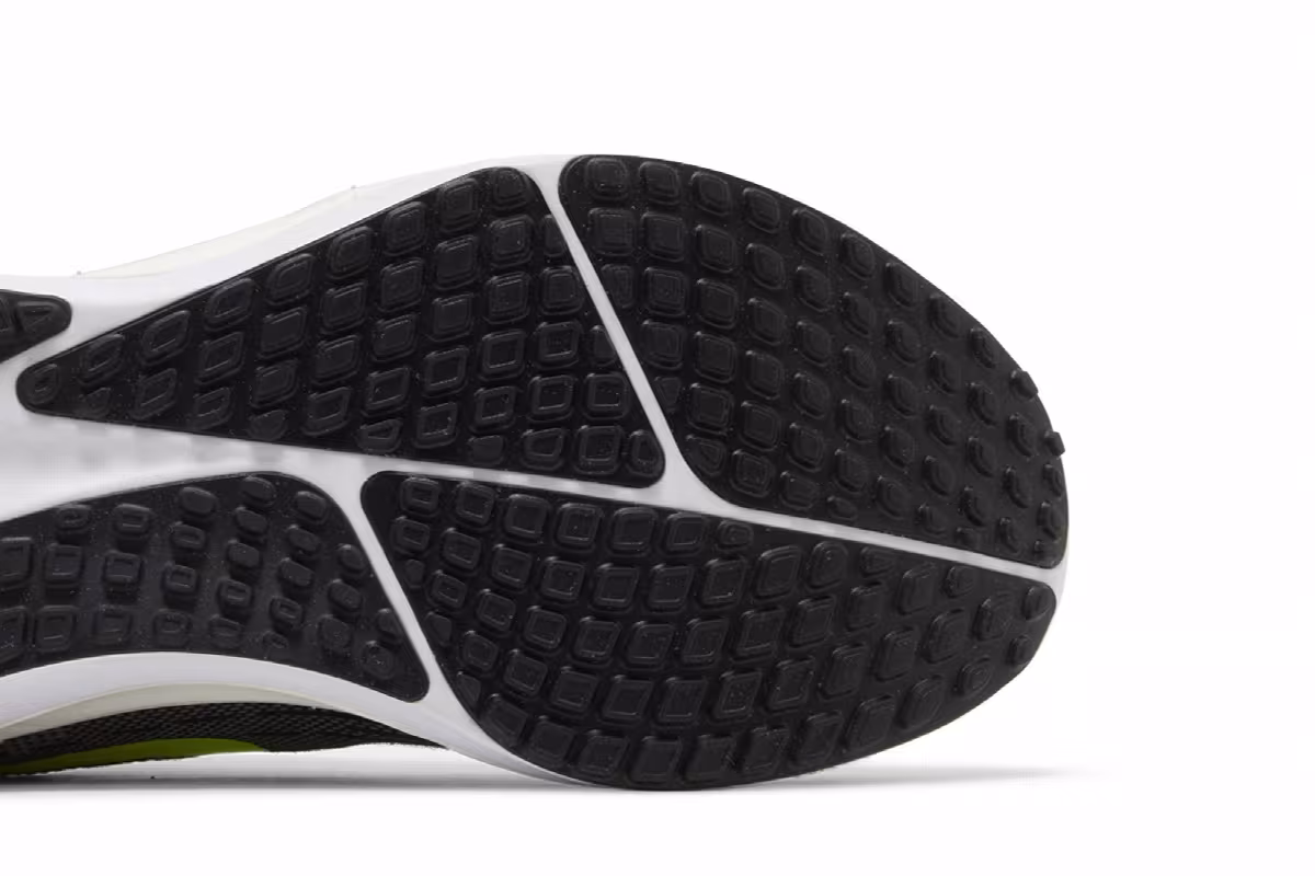 Nike Vomero 17 Black Volt, view 6