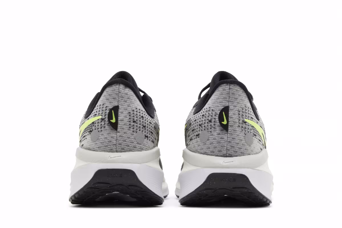 Nike Vomero 17 Black Volt, view 7