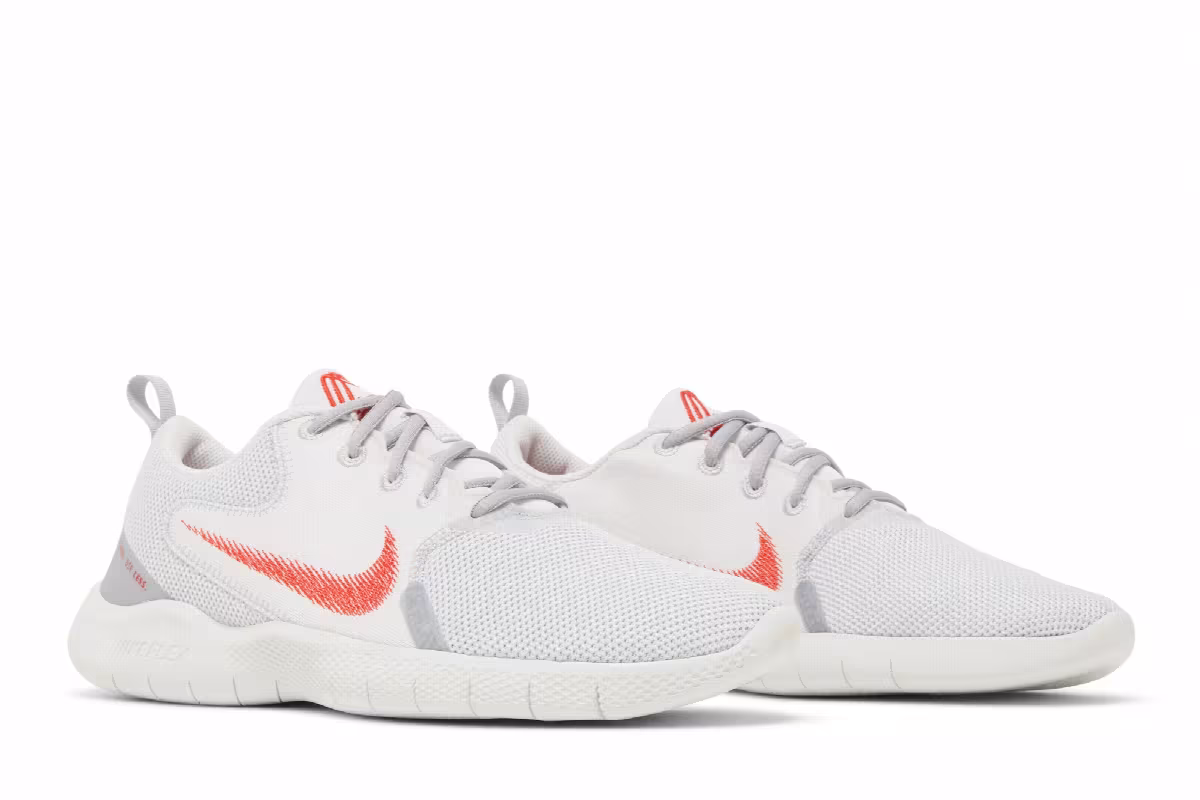 Nike Flex Experience Run 10 Platinum Tint Chile Red, view 9
