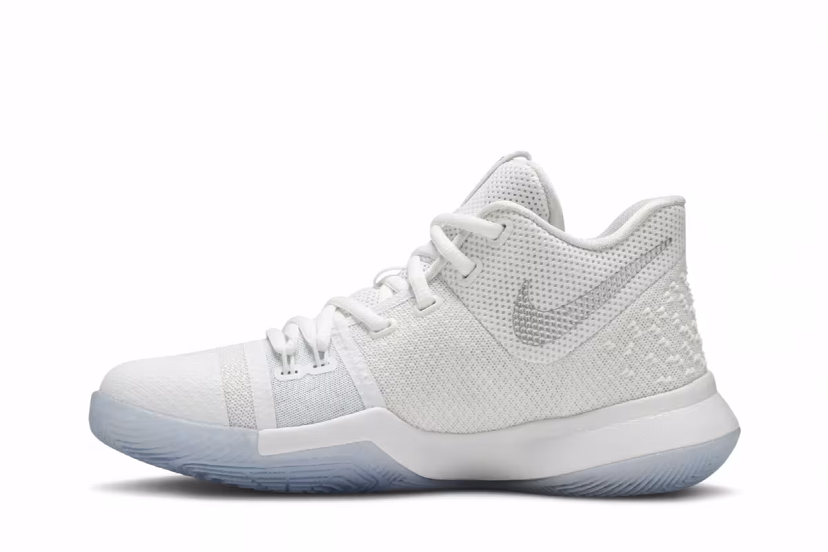 Nike Kyrie 3 GS White Chrome, view 4