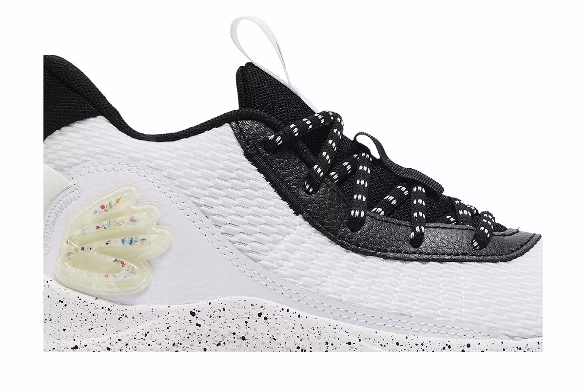 Under Armour Curry 3Z7 GS White Black, view 3