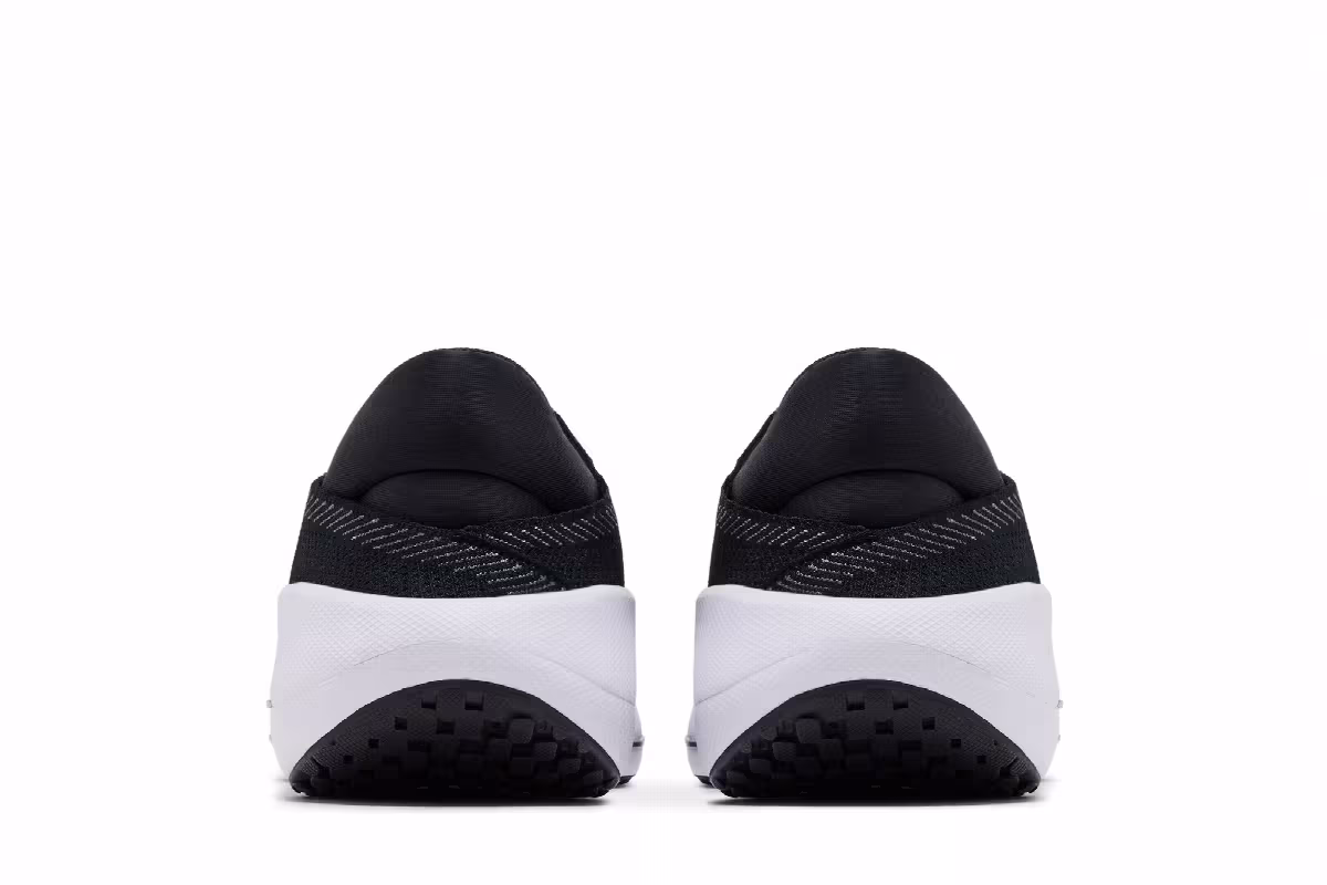 Nike Women's Reina EasyOn Black White, view 7