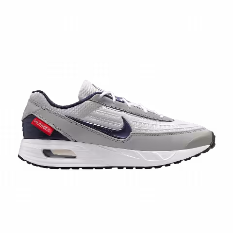 NCAA x Nike Air Max Verse 'UConn'