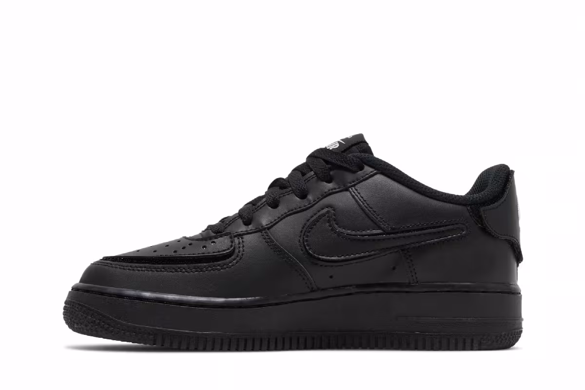 Nike Air Force 1/1 GS Black Bright Crimson, view 4