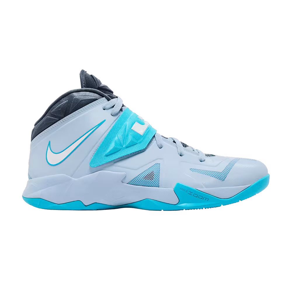 Nike Zoom Soldier 7