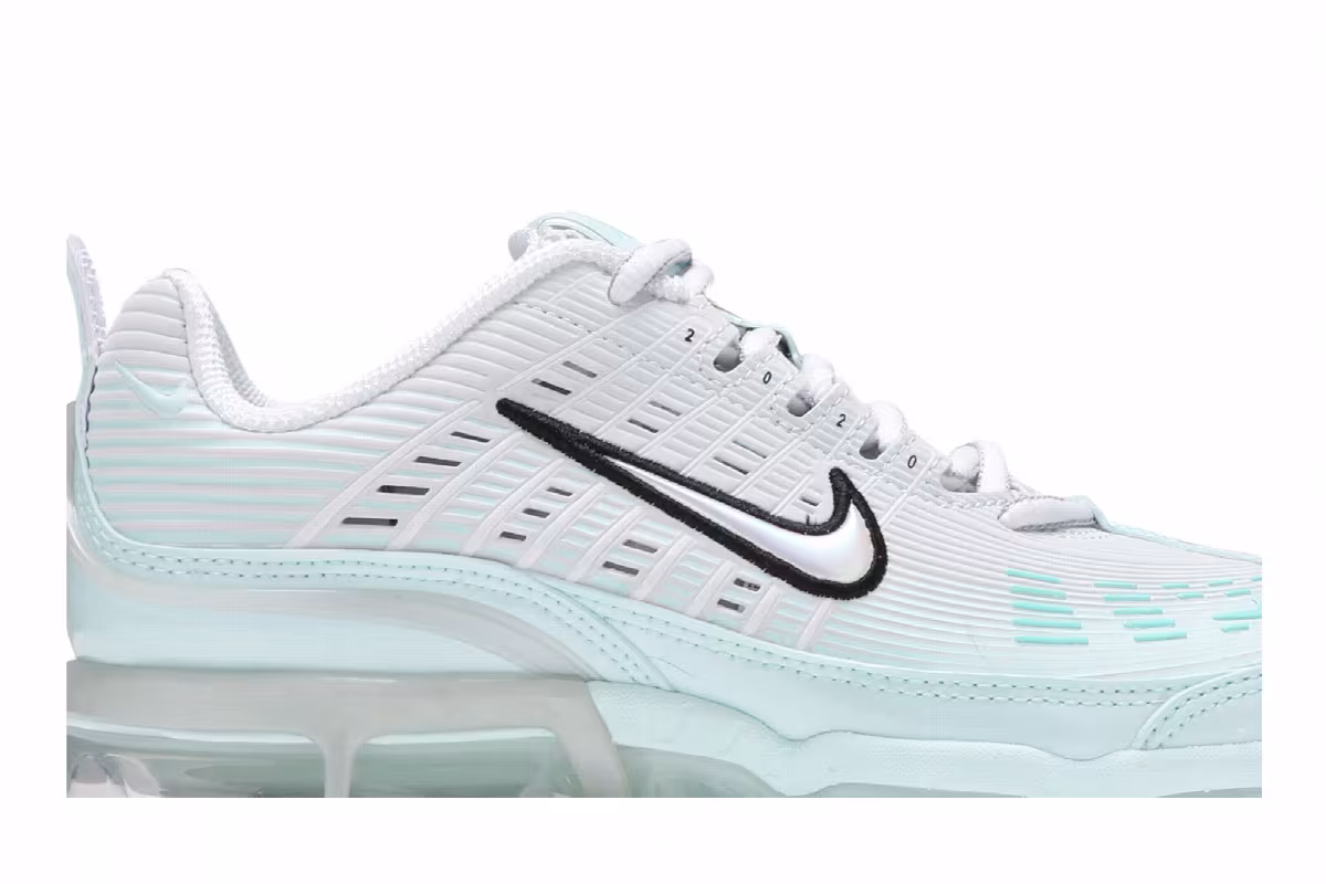 Nike Women's Air VaporMax 360 Light Aqua, view 3