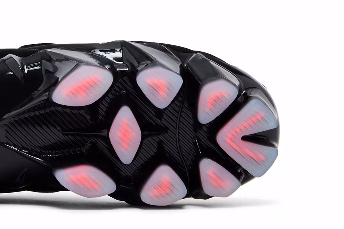 Nike Women's First Sight Mirage Black Flash Crimson, view 6