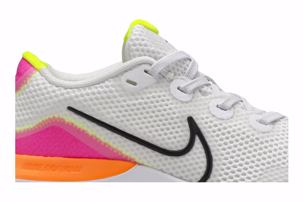 Nike Women's Renew Run Platinum Pink Blast, view 3