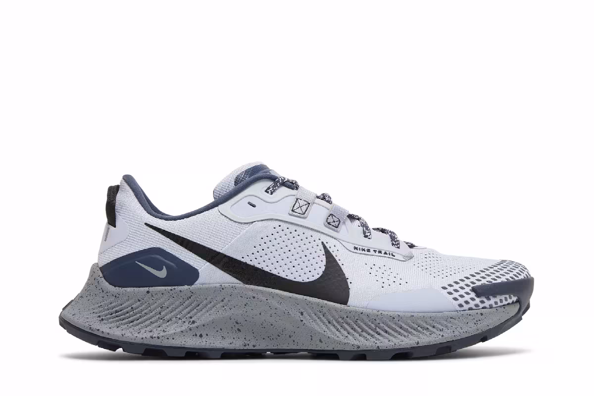 Nike Pegasus Trail 3 Ghost, view 2