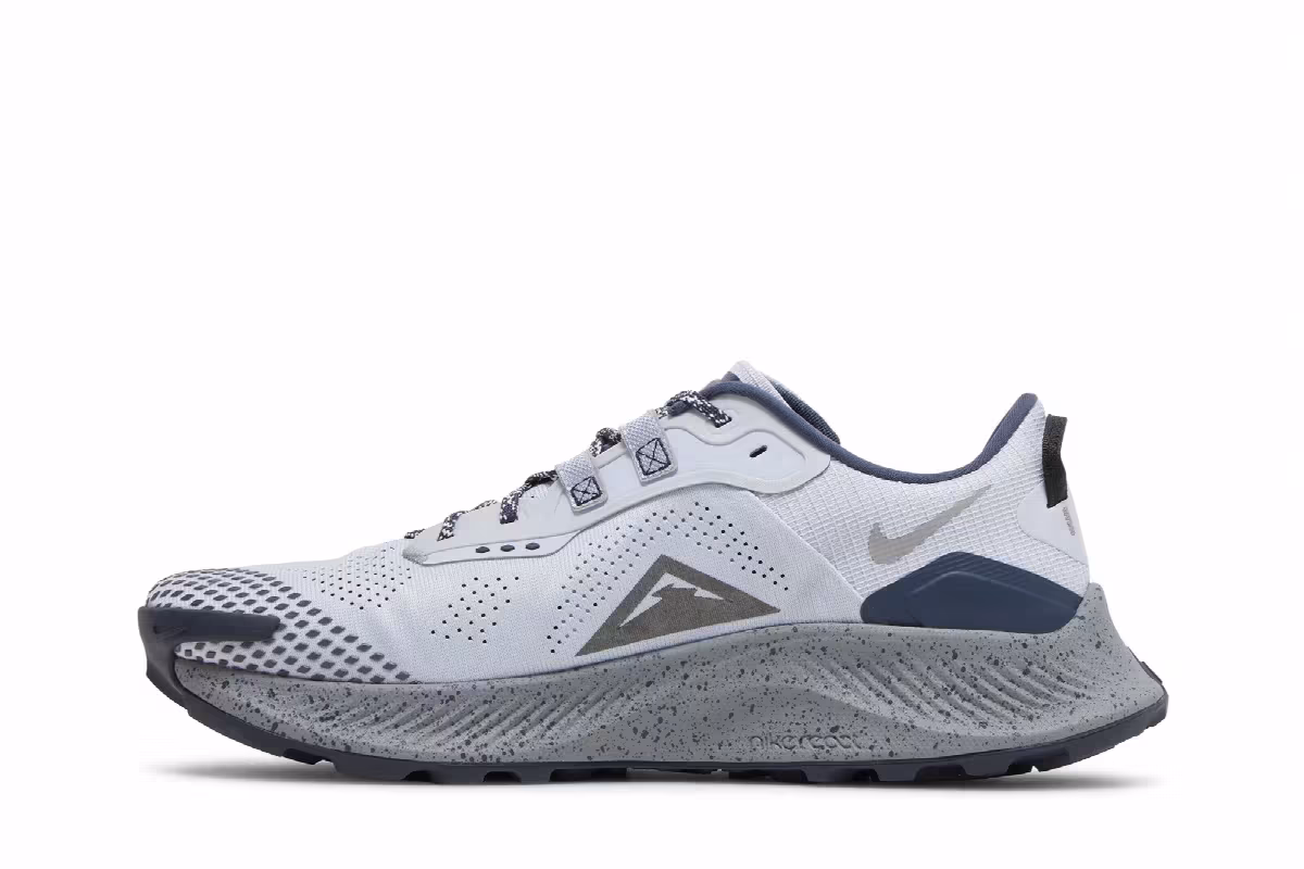 Nike Pegasus Trail 3 Ghost, view 4