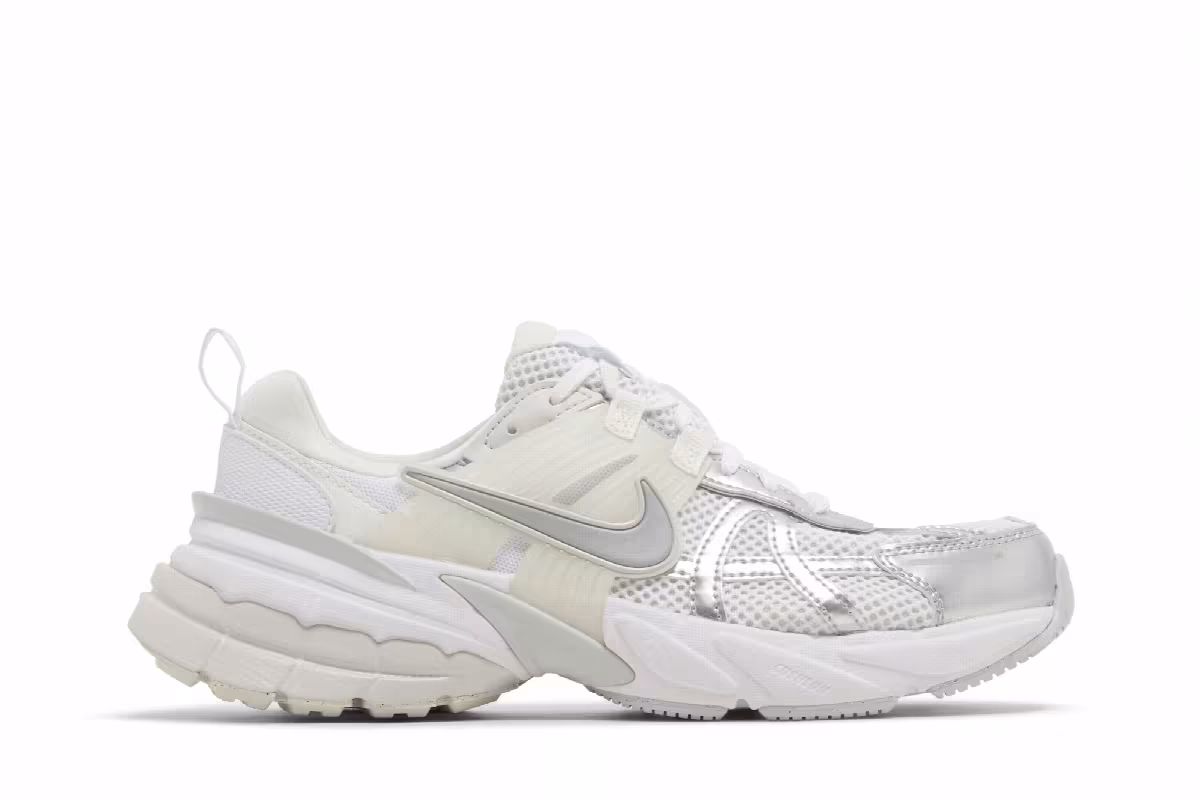Nike Women's V2K Run Metallic Silver, view 2
