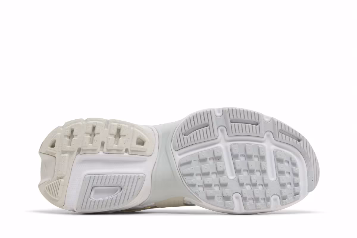 Nike Women's V2K Run Metallic Silver, view 5