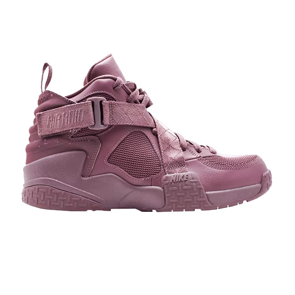 Air Raid x Nike Pigalle pigalle