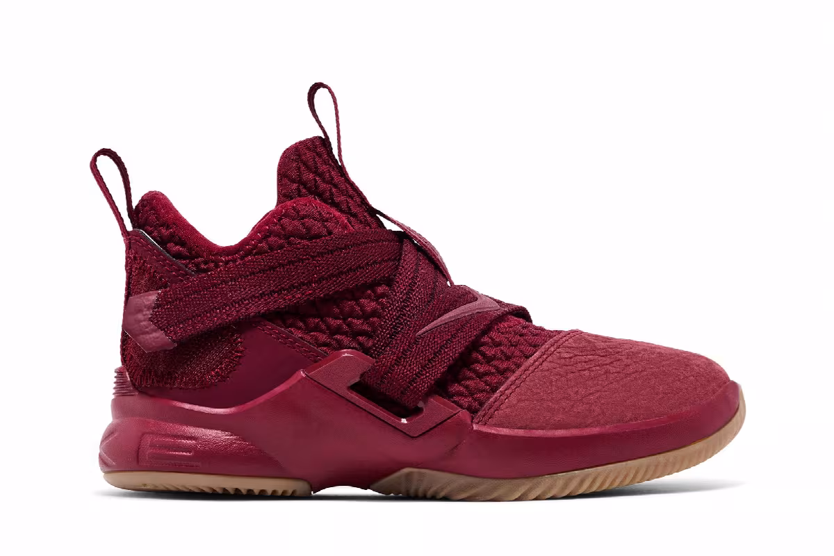 Nike Lebron Soldier 12 SFG PS Team Red, view 2