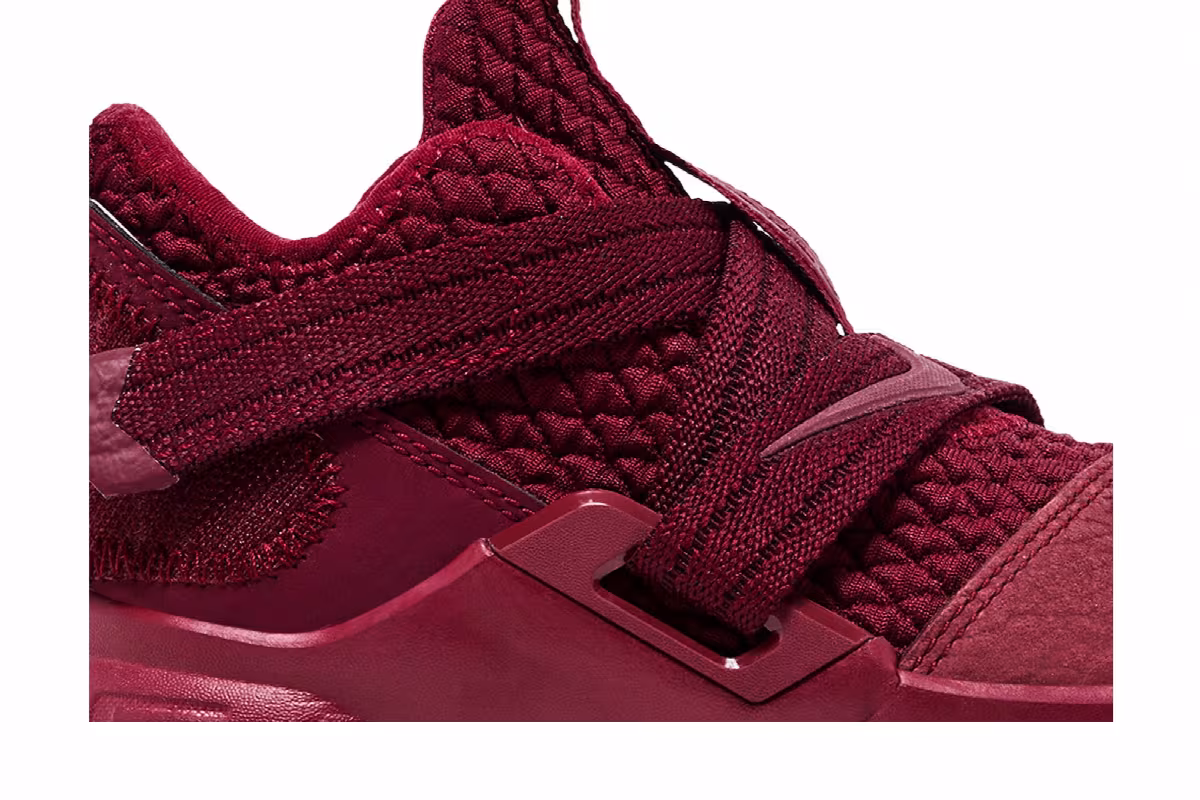 Nike Lebron Soldier 12 SFG PS Team Red, view 3