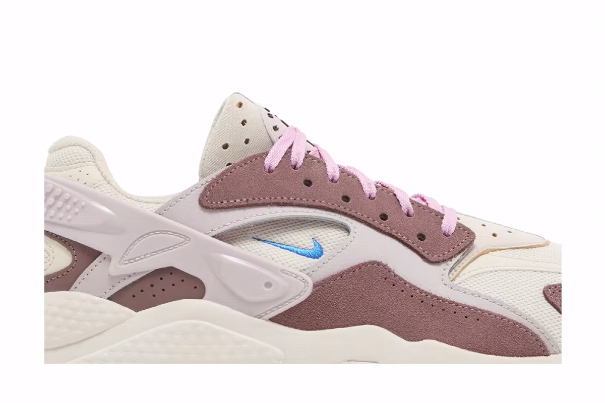 Nike Air Huarache Runner Light Orewood Earth, view 3