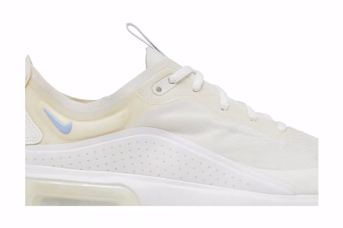 Nike Women's Air Max Dia SE Summit White, view 3