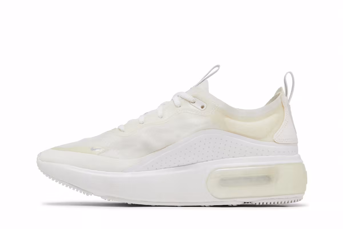 Nike Women's Air Max Dia SE Summit White, view 4