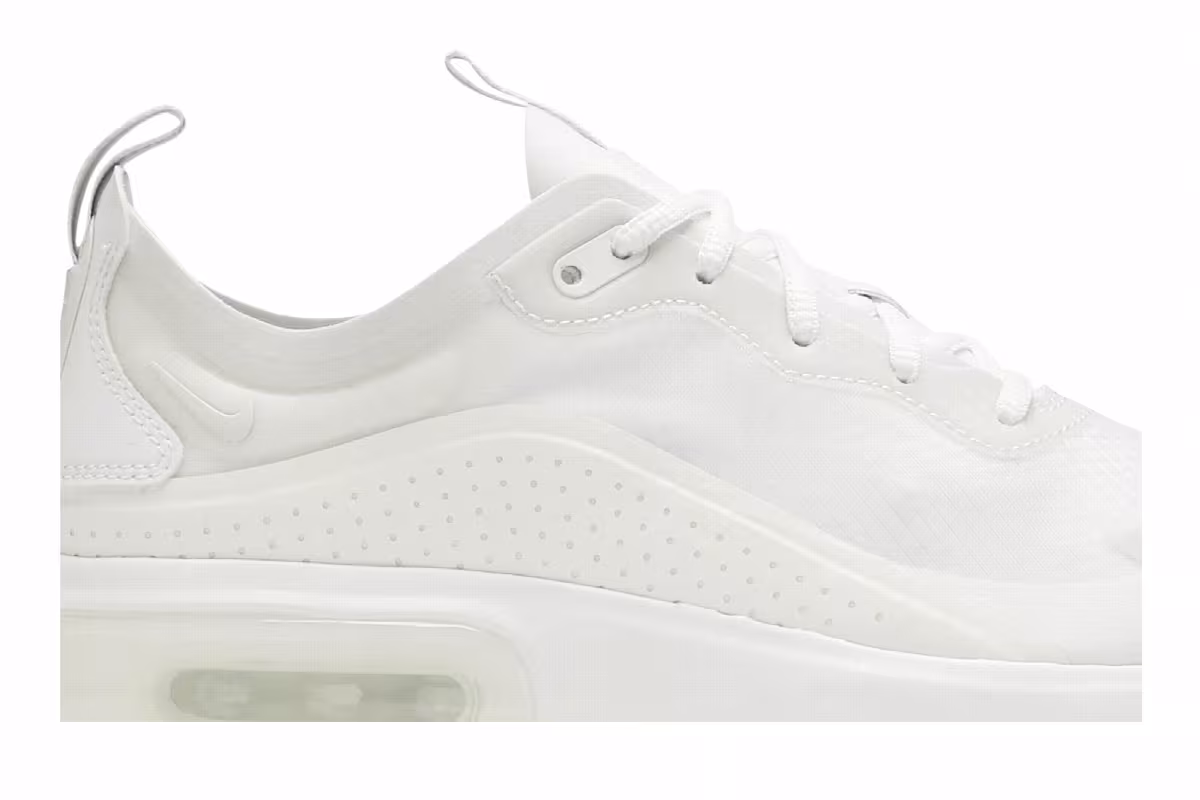 Nike Women's Air Max Dia SE Metallic Silver, view 3