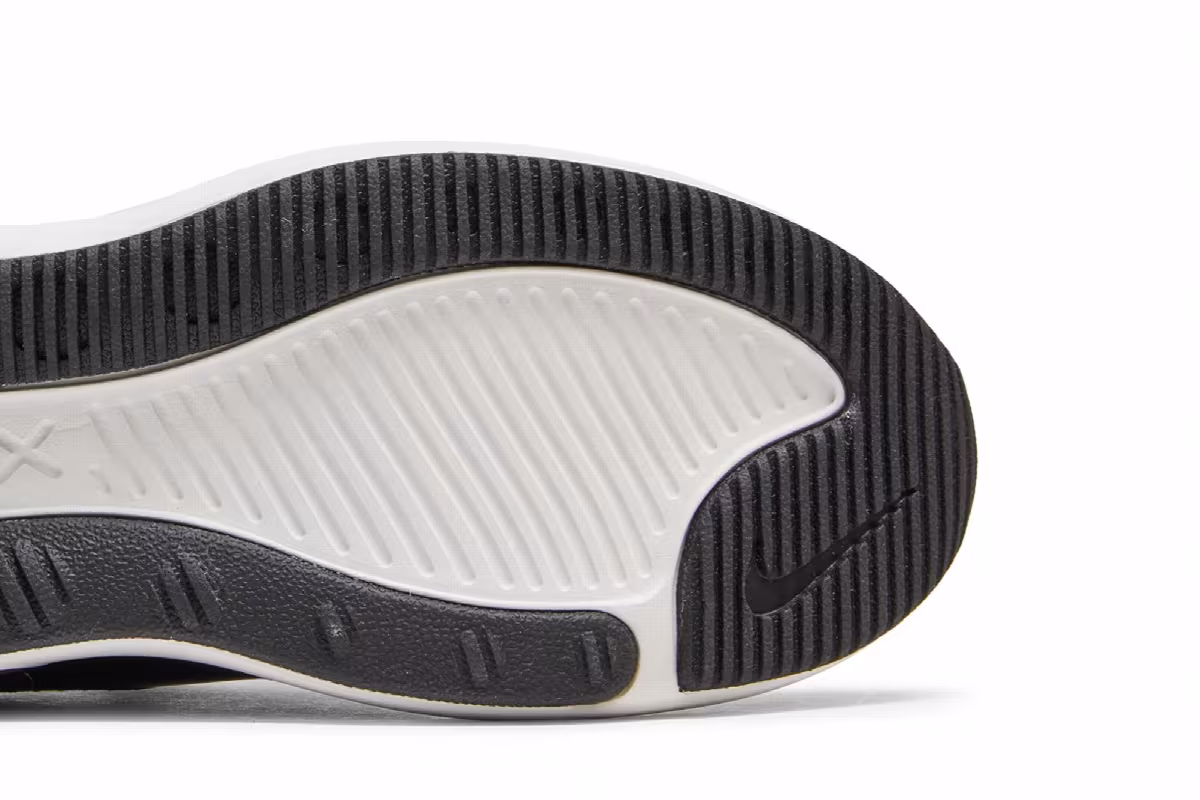 Nike Women's Air Max Dia Winter Black, view 6