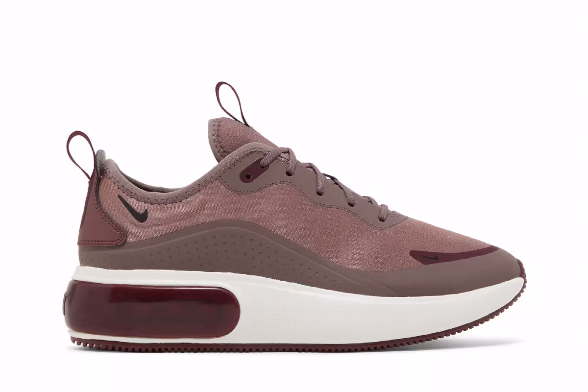 Nike Women's Air Max Dia Plum Eclipse, view 2