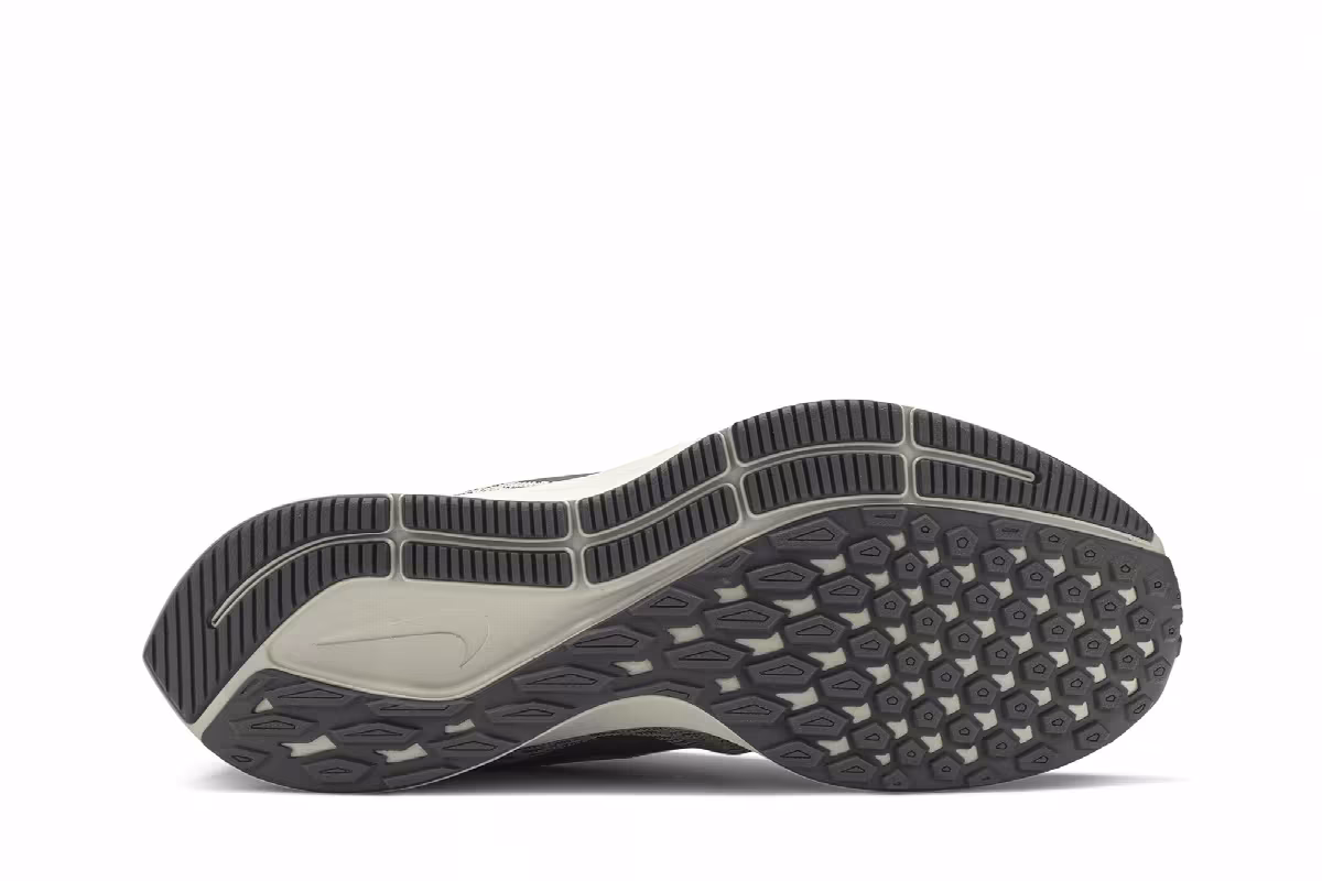 Nike Air Zoom Pegasus 35 Phantom, view 5