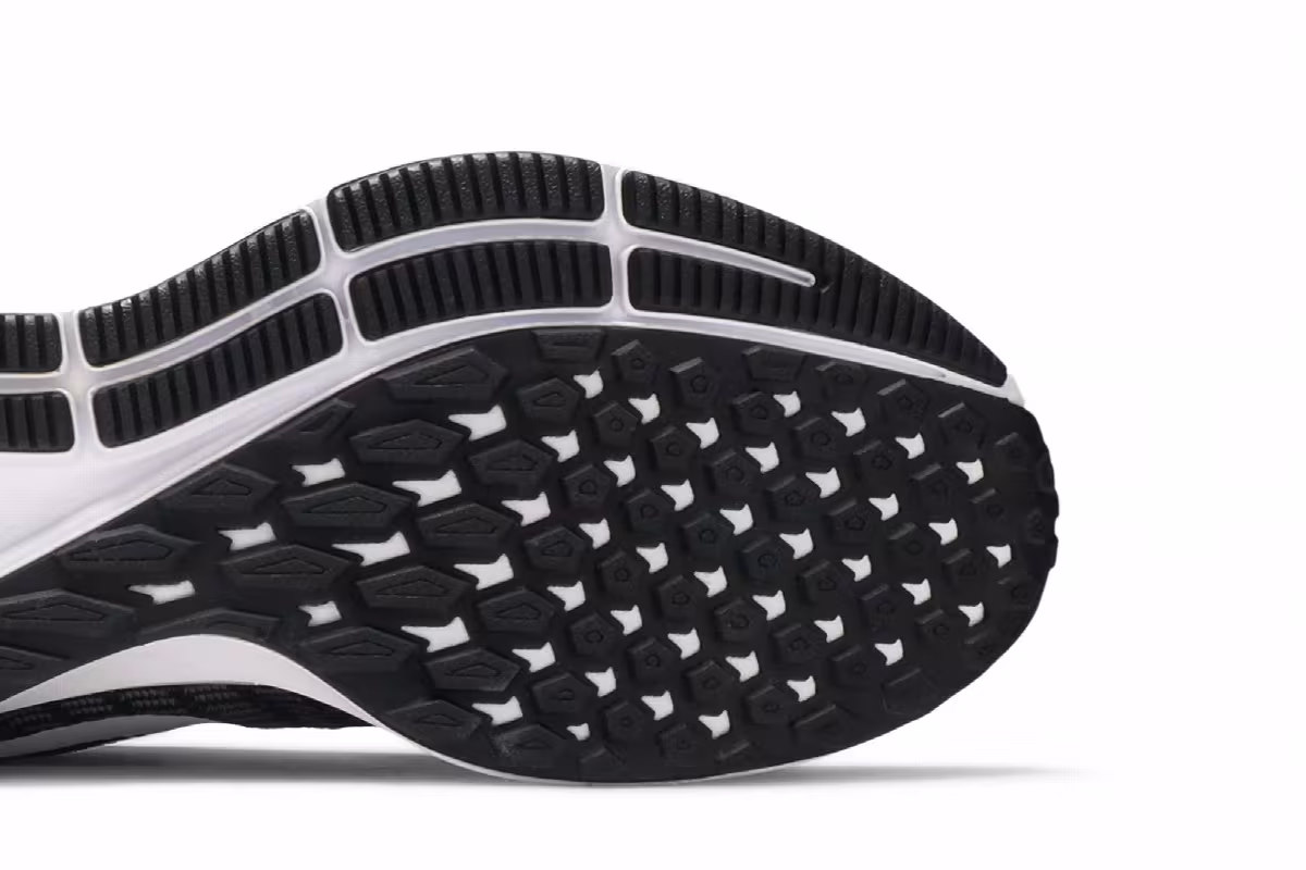 Nike Women's Air Zoom Pegasus 35 Black, view 6