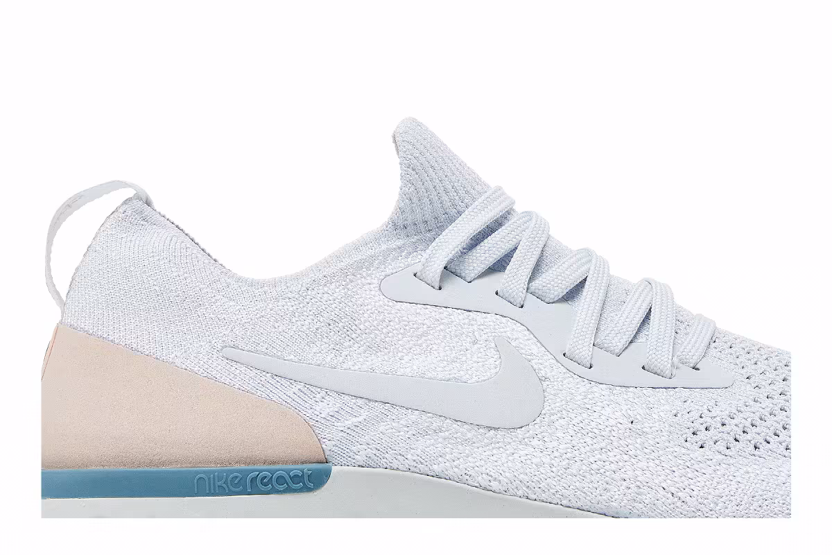 Nike Women's Epic React Flyknit Platinum Beige, view 3