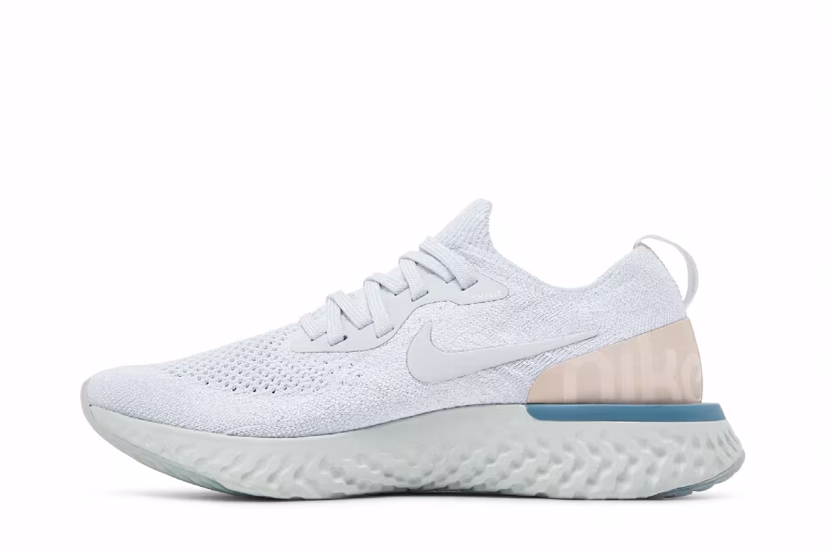 Nike Women's Epic React Flyknit Platinum Beige, view 4