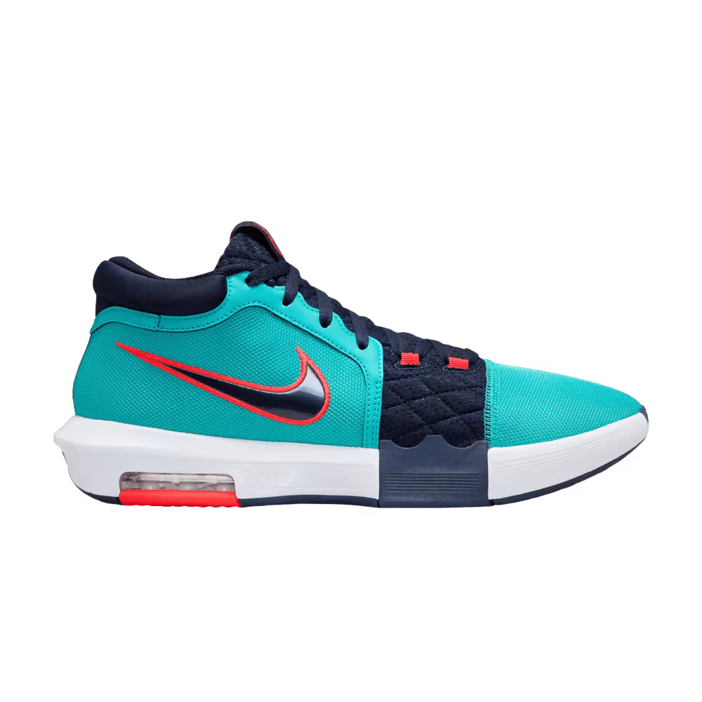 Nike LeBron Witness 8 Red Carpet