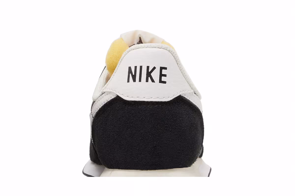 Nike Women's Waffle Trainer 2 Black White, view 8