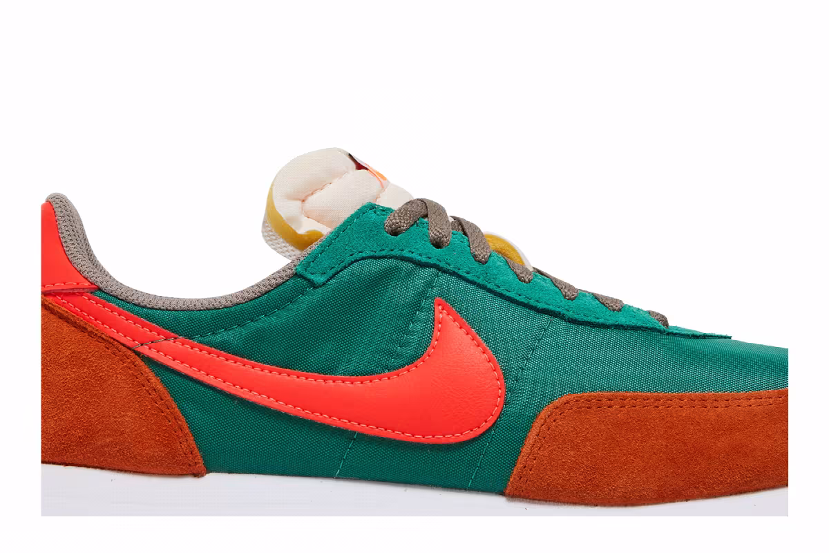 Nike Waffle Trainer 2 Green Noise, view 3