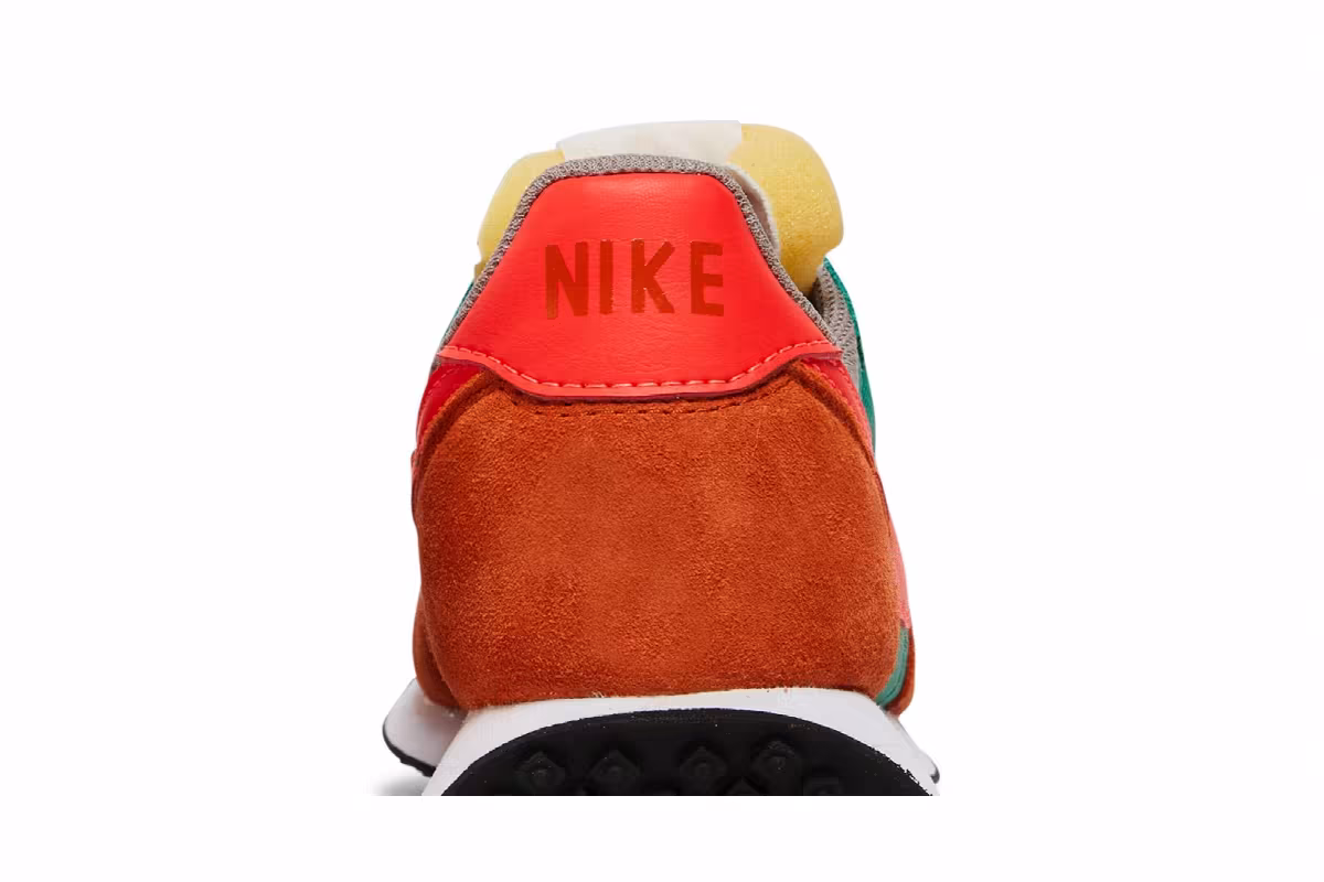Nike Waffle Trainer 2 Green Noise, view 8